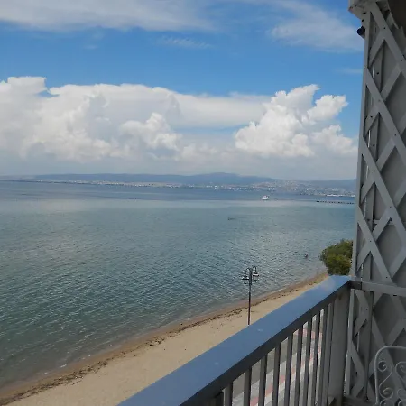 דירה Beach Front